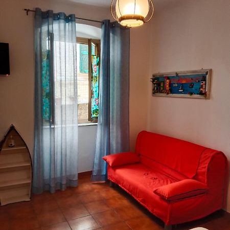 Molo 37 Apartment Специя Екстериор снимка